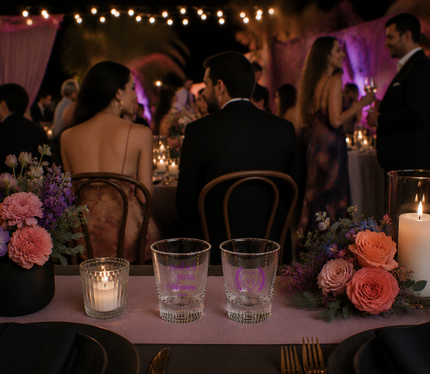 Heart Monogram personalized wedding shot glasses.

Custom monogram wedding shot glasses.

Elegant personalized wedding favor shot glasses.