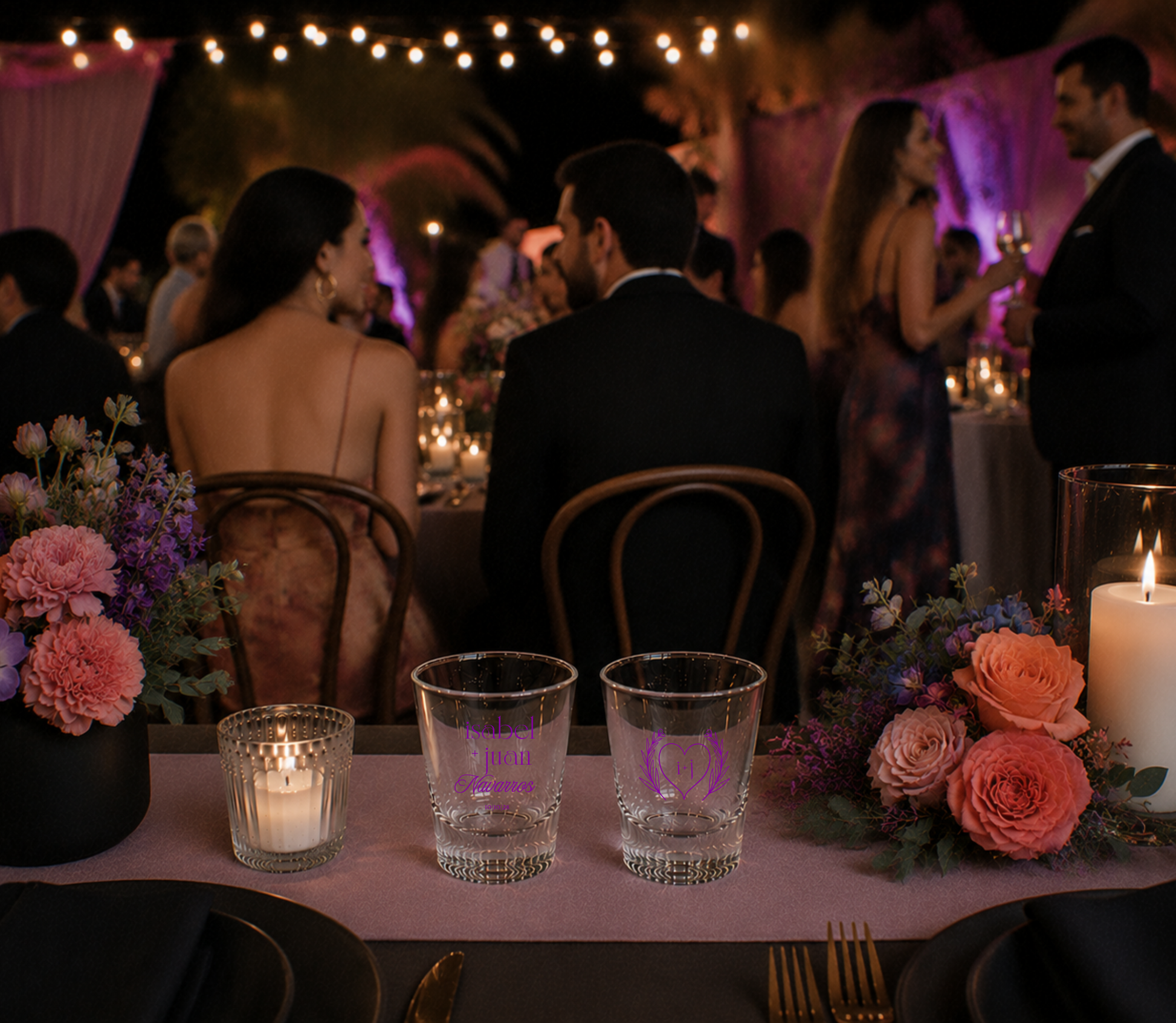 Heart Monogram personalized wedding shot glasses.

Custom monogram wedding shot glasses.

Elegant personalized wedding favor shot glasses.