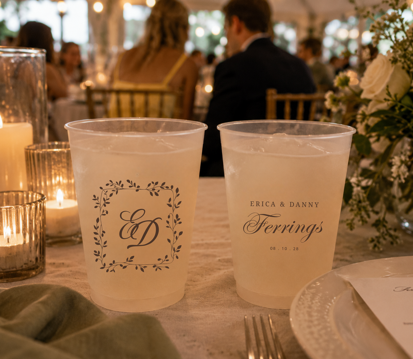 
Personalized laurel monogram frosted wedding cup featuring elegant botanical border and initials.
