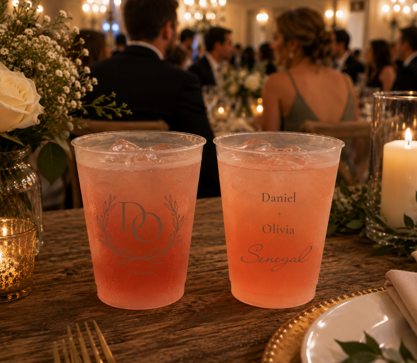 
Personalized frosted wedding cup featuring a laurel wreath monogram and custom initials.
