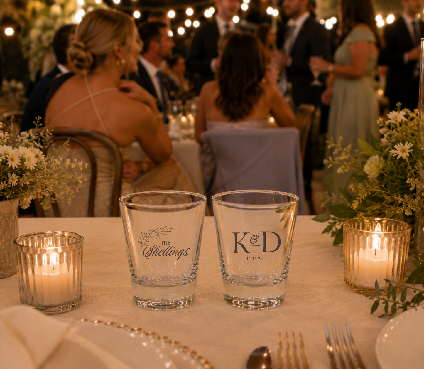 Shellings Monogram personalized wedding shot glasses.

Custom family name monogram wedding shot glasses.

Elegant wedding drinkware with monogram initials.